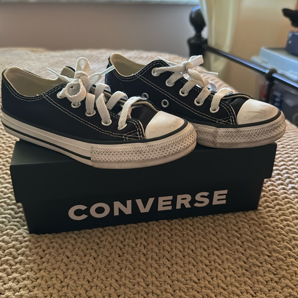 Kids size 12 Converse All Star chuck taylor
